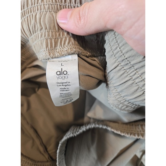 Alo Yoga Double Take Cargo Pants Womens L Beige Jogger Drawstrings Athleisure - Picture 4 of 13